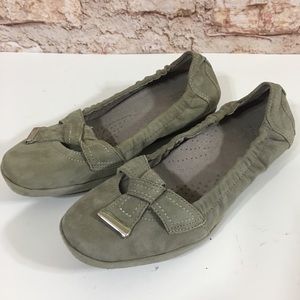 Clarks Artisan Flats Shoes Suede Leather Size 6